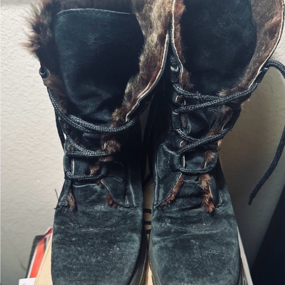 Blondo Black Suede Winter Boots with Fur Trim vintage women’s 6 - Picture 2 of 7